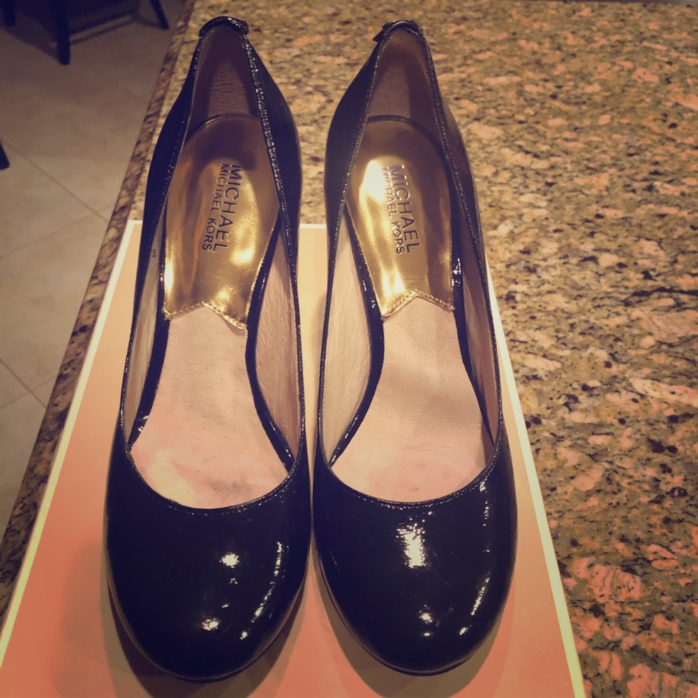 Michael Kors Black Patent Pressley Pump